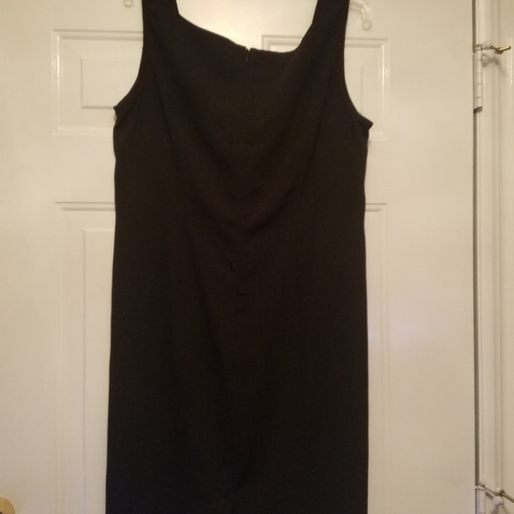 Dana Kay Sleeveless Black Dress - Picture 3 of 3